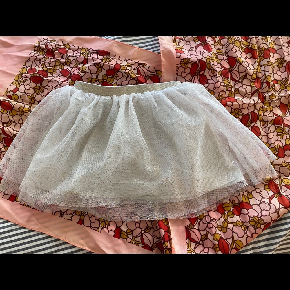 Size 85 Hanna Andersson tutu. Like new.